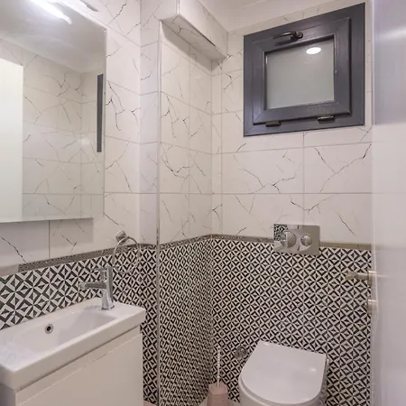 Hisar Celebrity A 페티예