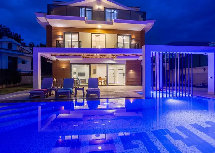 Vila Hisar Celebrity A